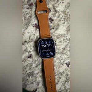 Apple Watch Ultra Series 1 49mm Titanium AMAZING Condition LEATHER GREAT BATTERY